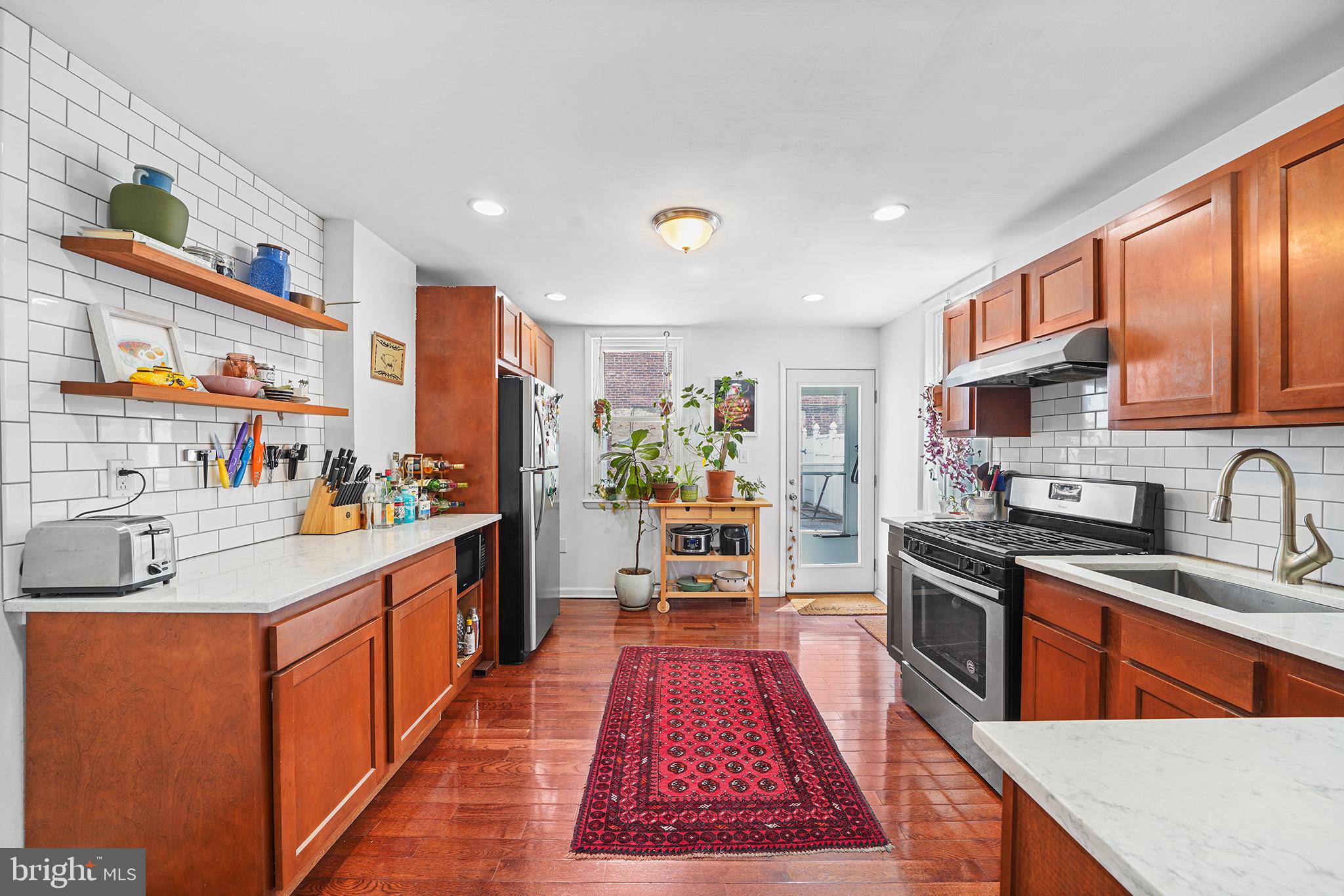 NORRIS SQUARE - Residential Lease