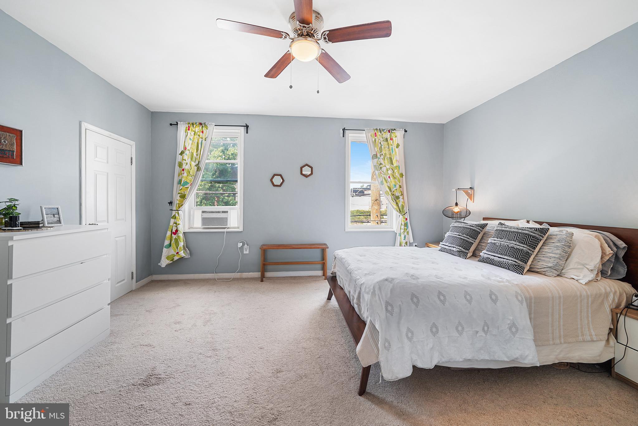 NORRIS SQUARE - Residential Lease