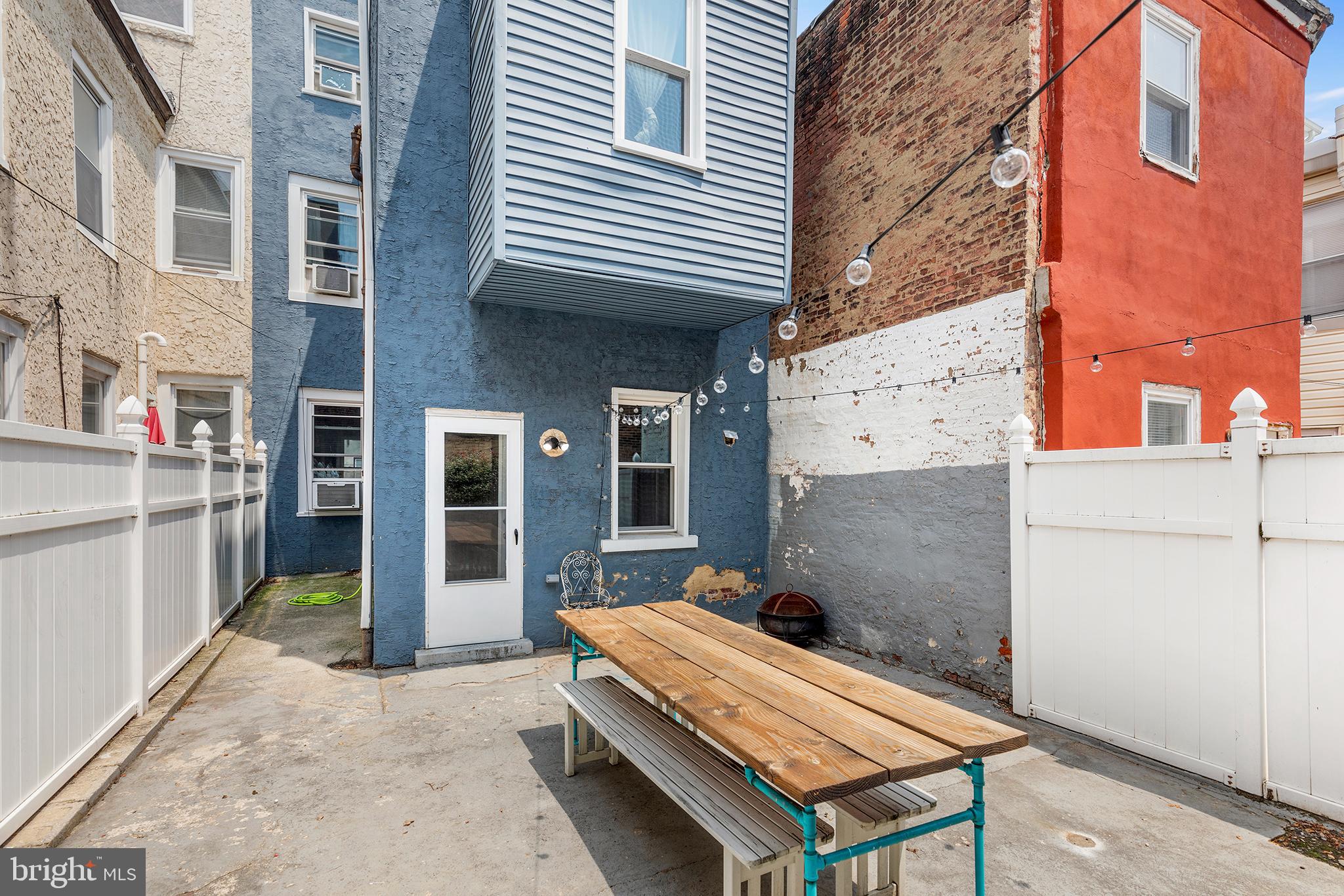 NORRIS SQUARE - Residential Lease