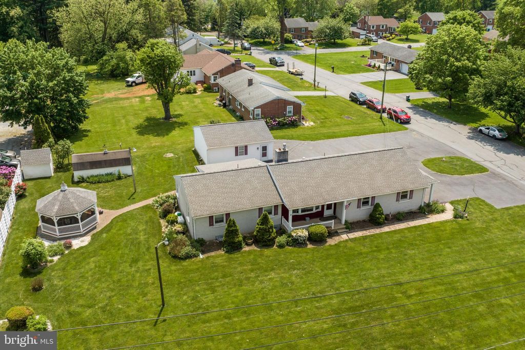 Photo of 2180 OLD PHILADELPHIA PIKE, LANCASTER, PA 17602 (MLS # PALA2039256)