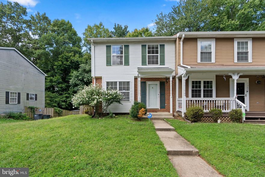 Welcome to 15076 Catbrier Court! This end unit boasts 3 bedrooms, 2.5 updated bathrooms, granite countertops, stainless steel appliances, LVP flooring, and a new washer and dryer.  large fenced backyard. Plus, enjoy the convenience of a l;arg fenced in backyard with a custom deck and shed!  Conveniently located under a mile to 95 and about 2 miles from Potomac Mills!   Schedule your Tour Today!