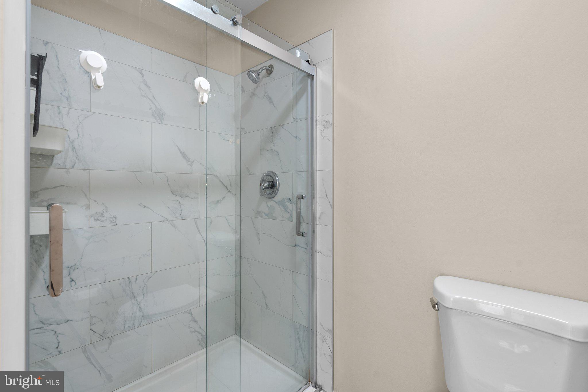 DALE CITY - Residential Lease