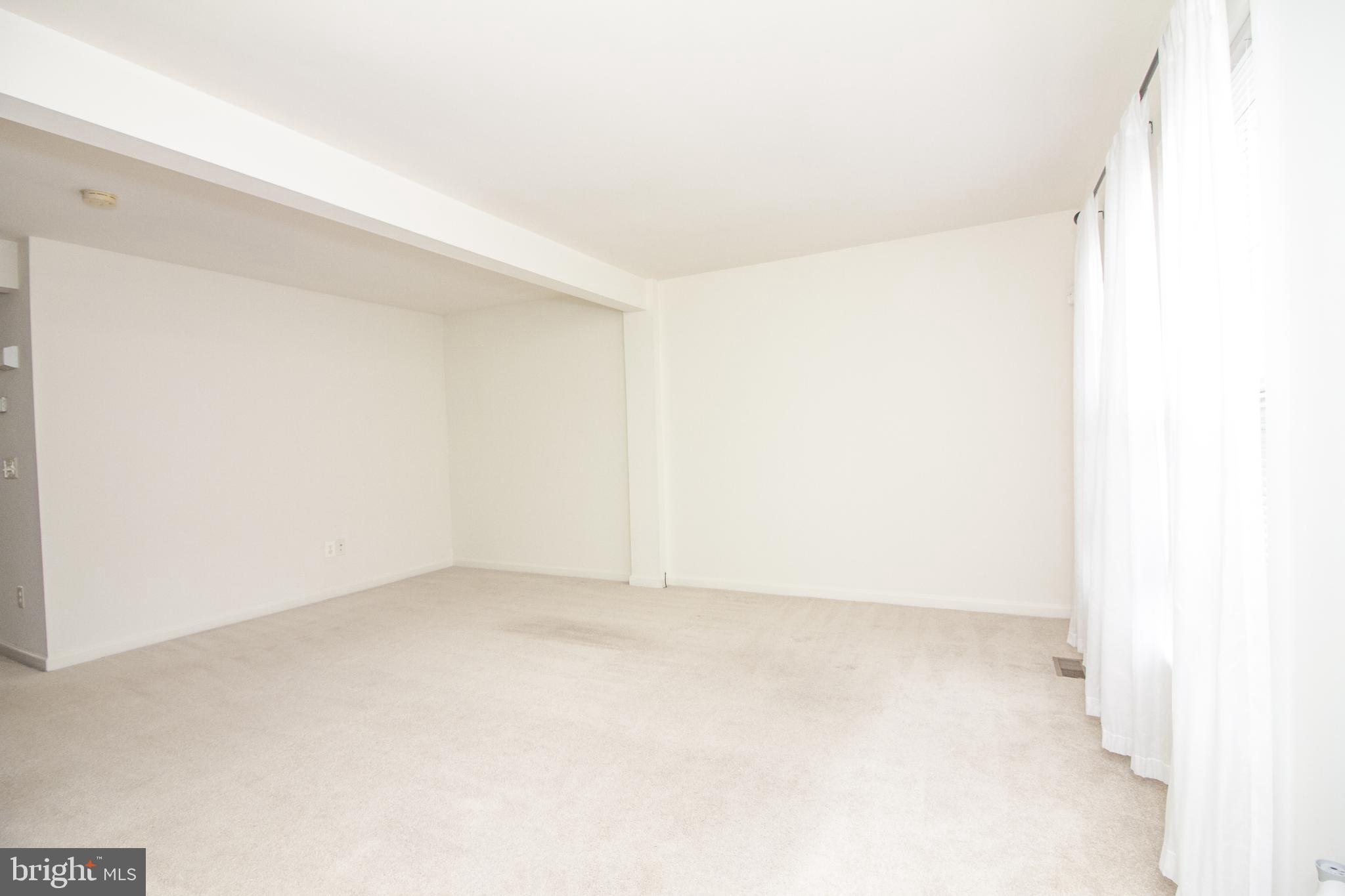 LAKELAND PLACE - Residential