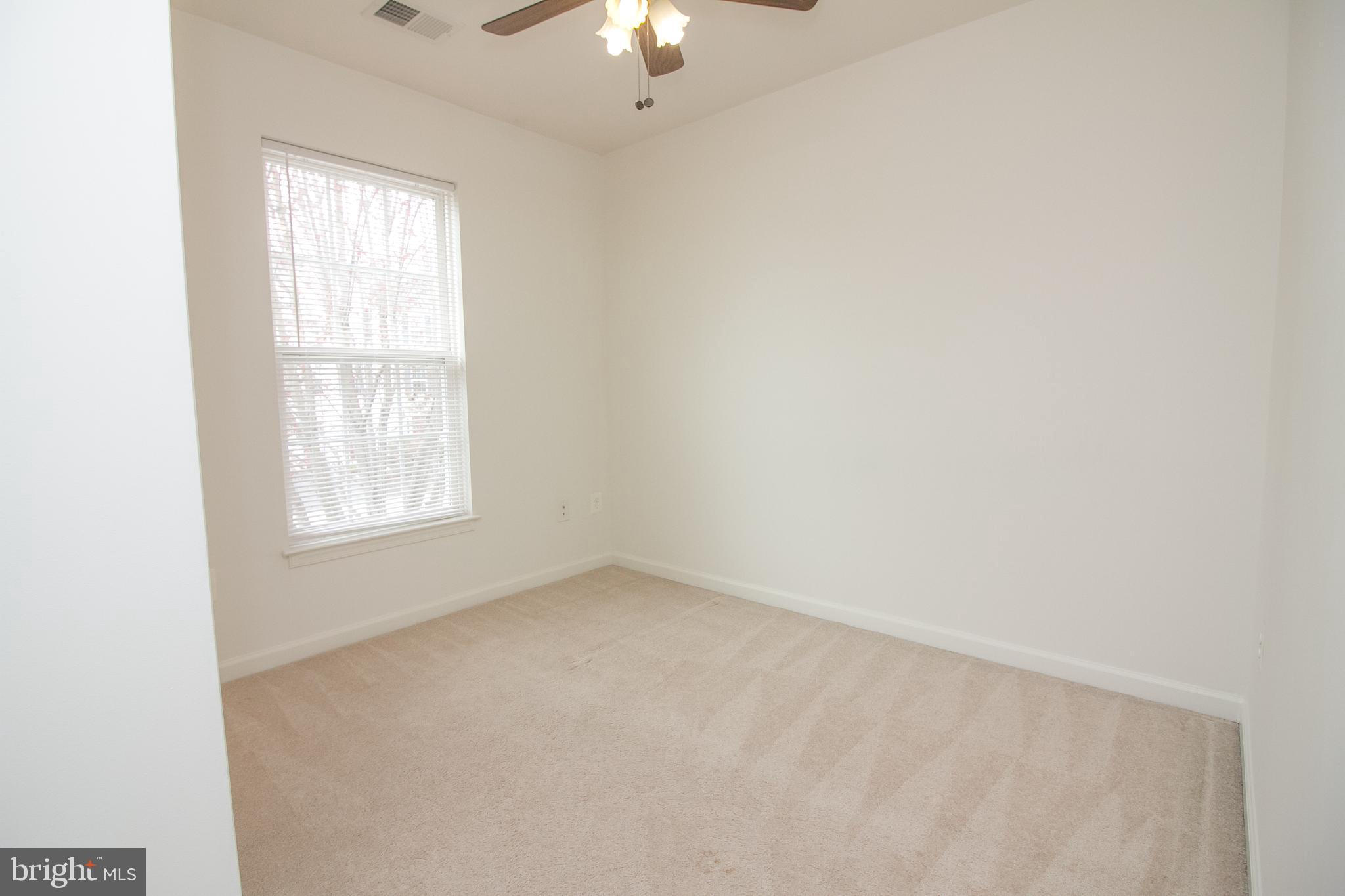 LAKELAND PLACE - Residential