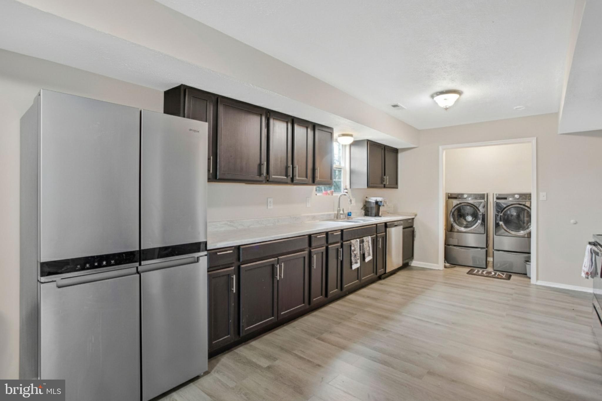 WHITE SANDS - Residential