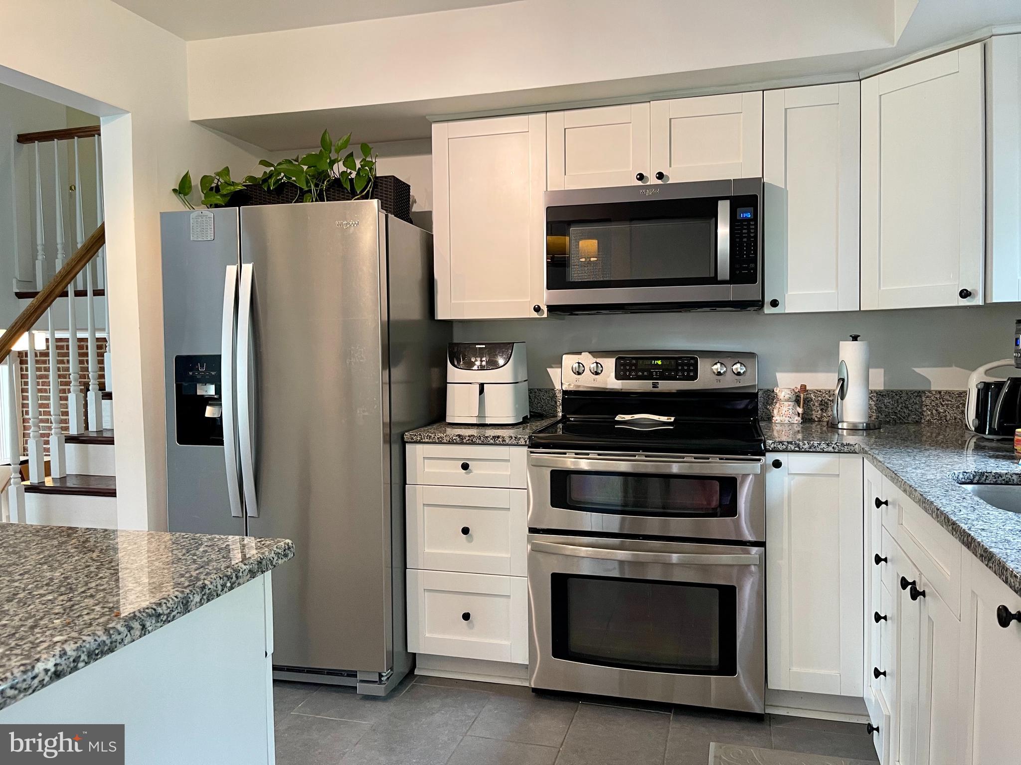 FOREST GROVE - Residential Lease