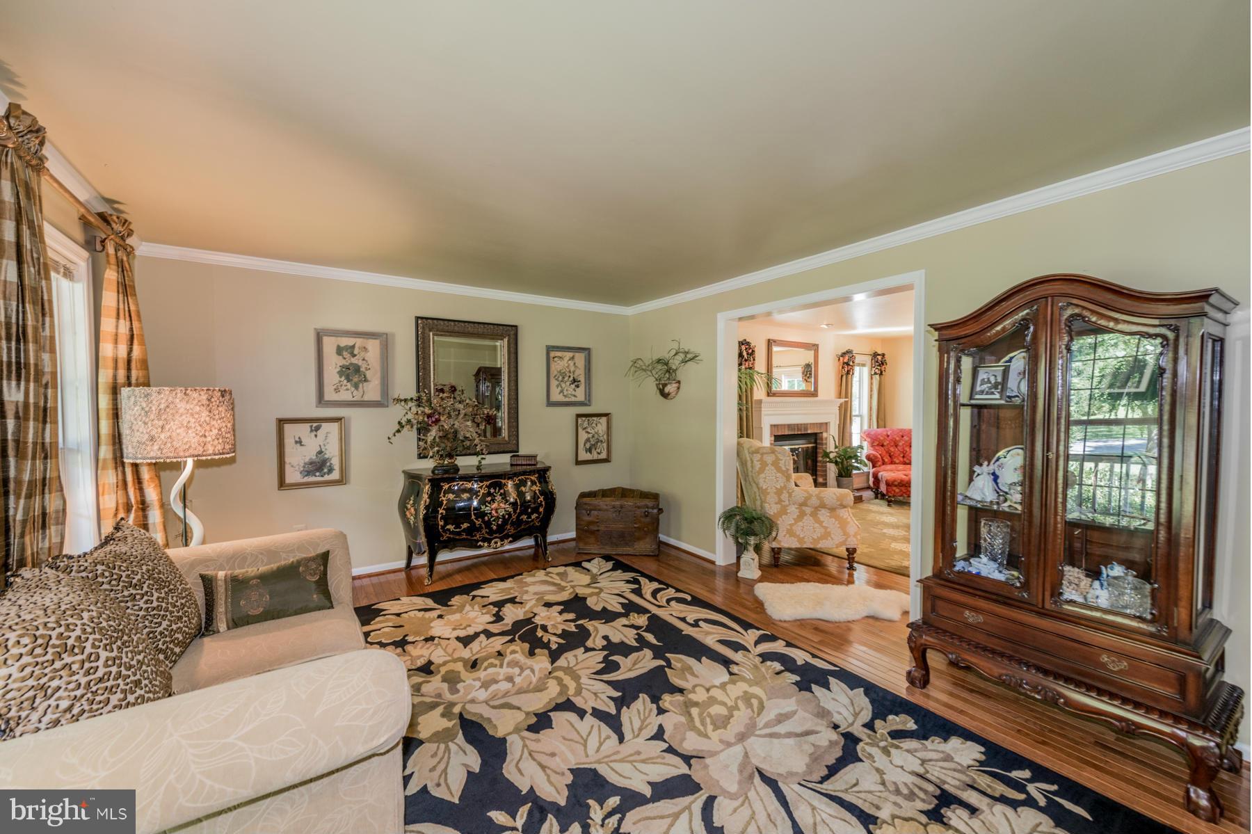 HOWARD HEIGHTS - Residential