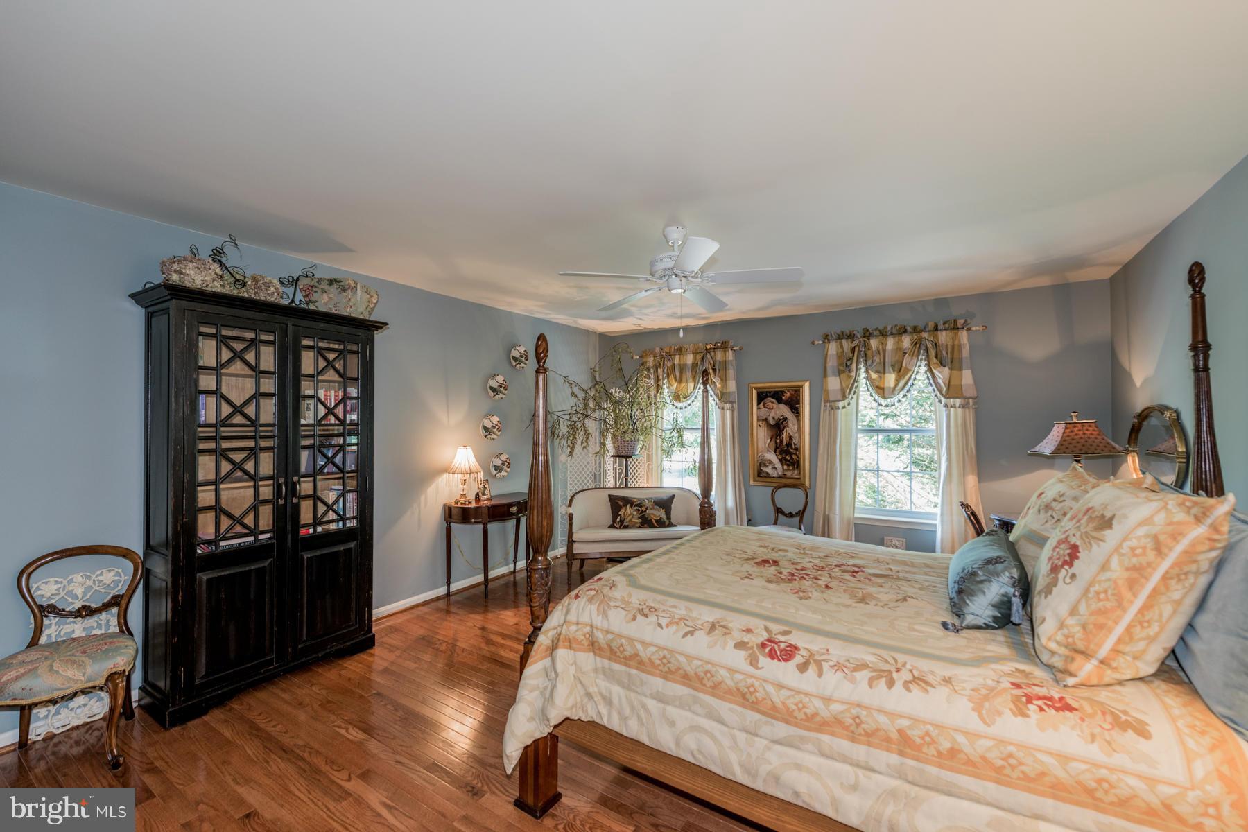 HOWARD HEIGHTS - Residential