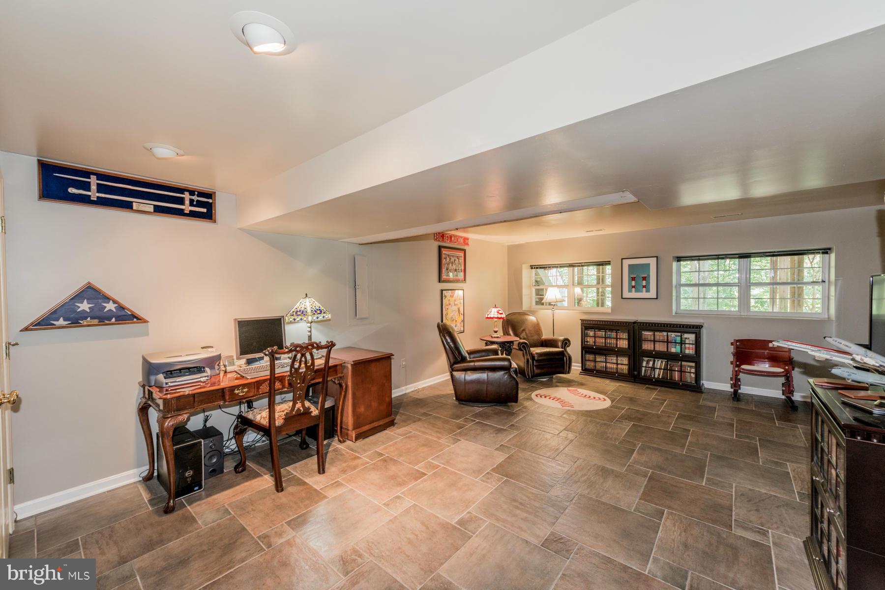 HOWARD HEIGHTS - Residential