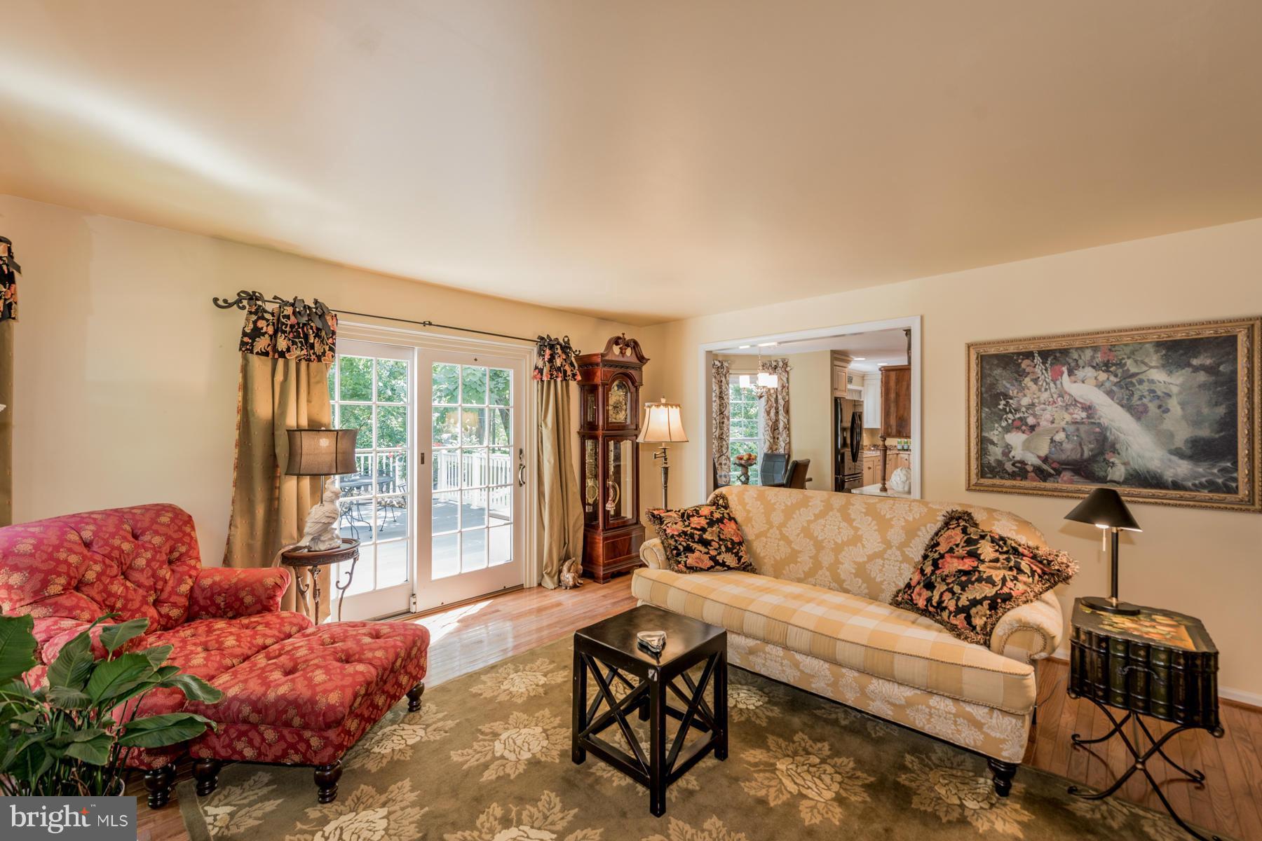 HOWARD HEIGHTS - Residential