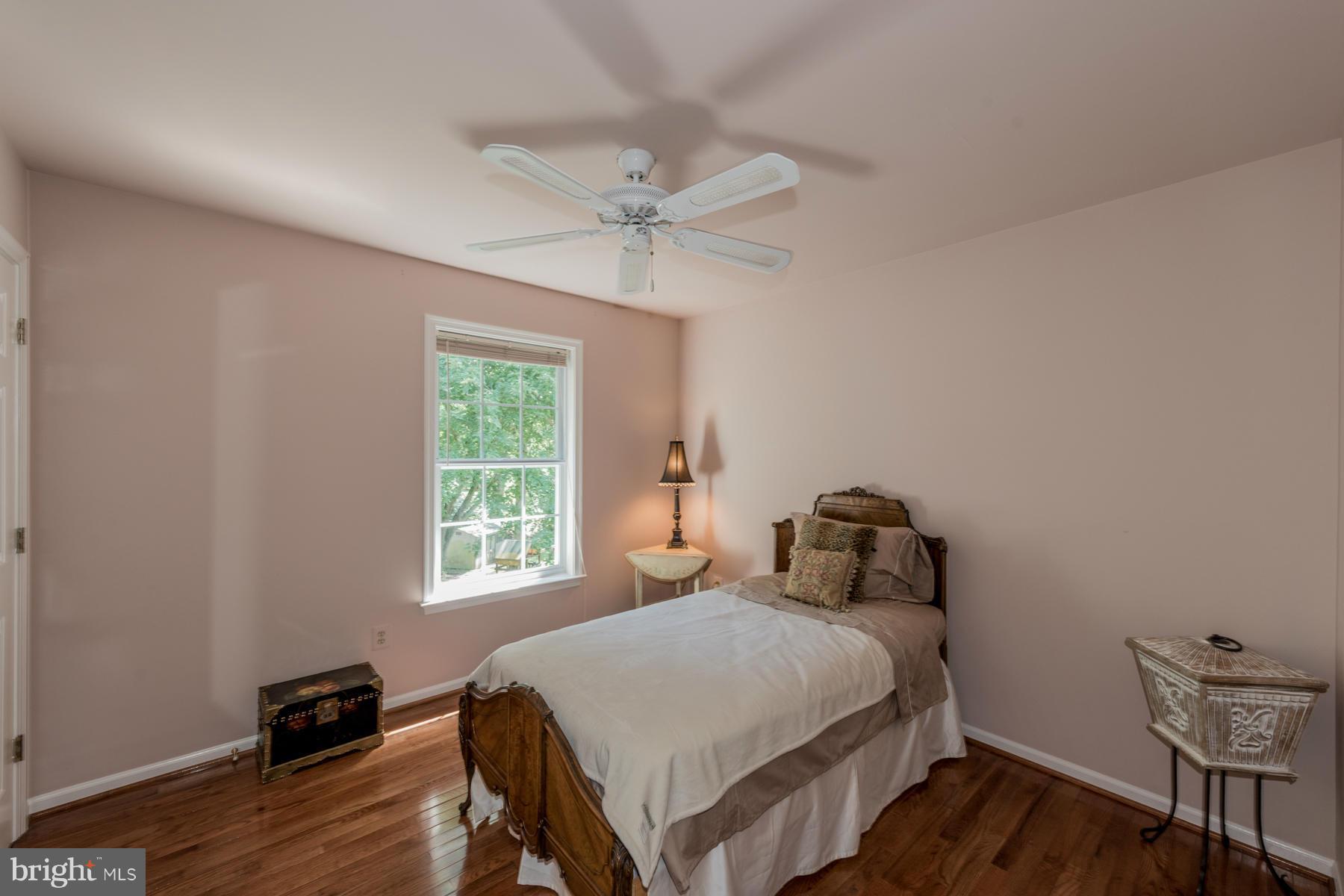 HOWARD HEIGHTS - Residential