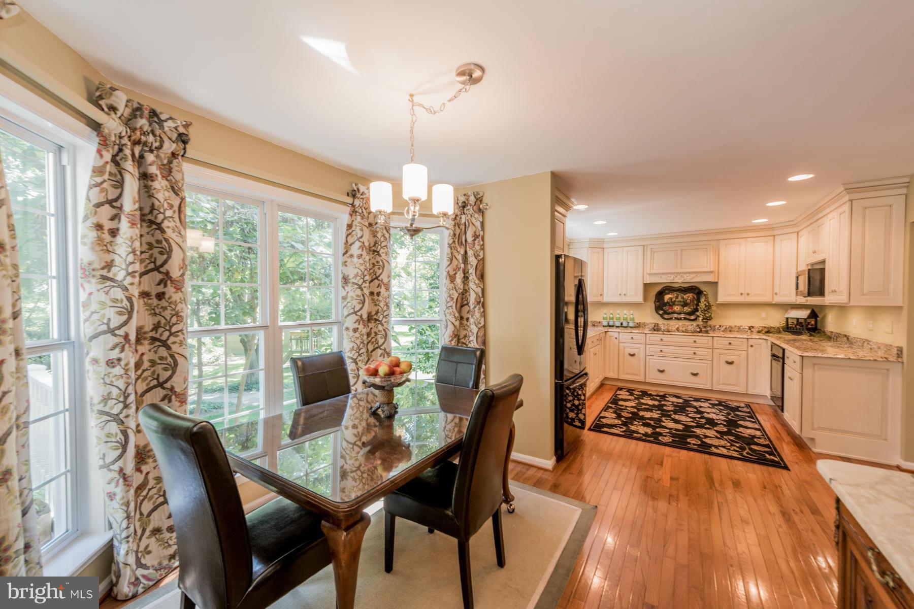 HOWARD HEIGHTS - Residential