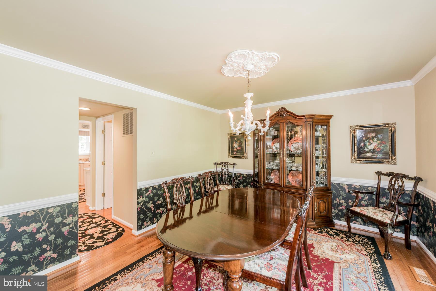 HOWARD HEIGHTS - Residential