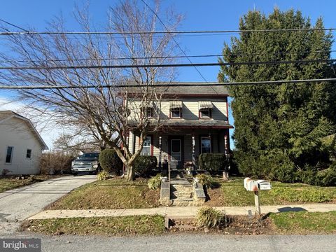 Homes For Sale - 212 Cochran Street<br/> COCHRANVILLE, PA 19330