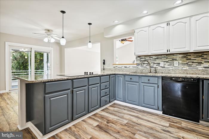 MICHAELTON MANOR - Residential