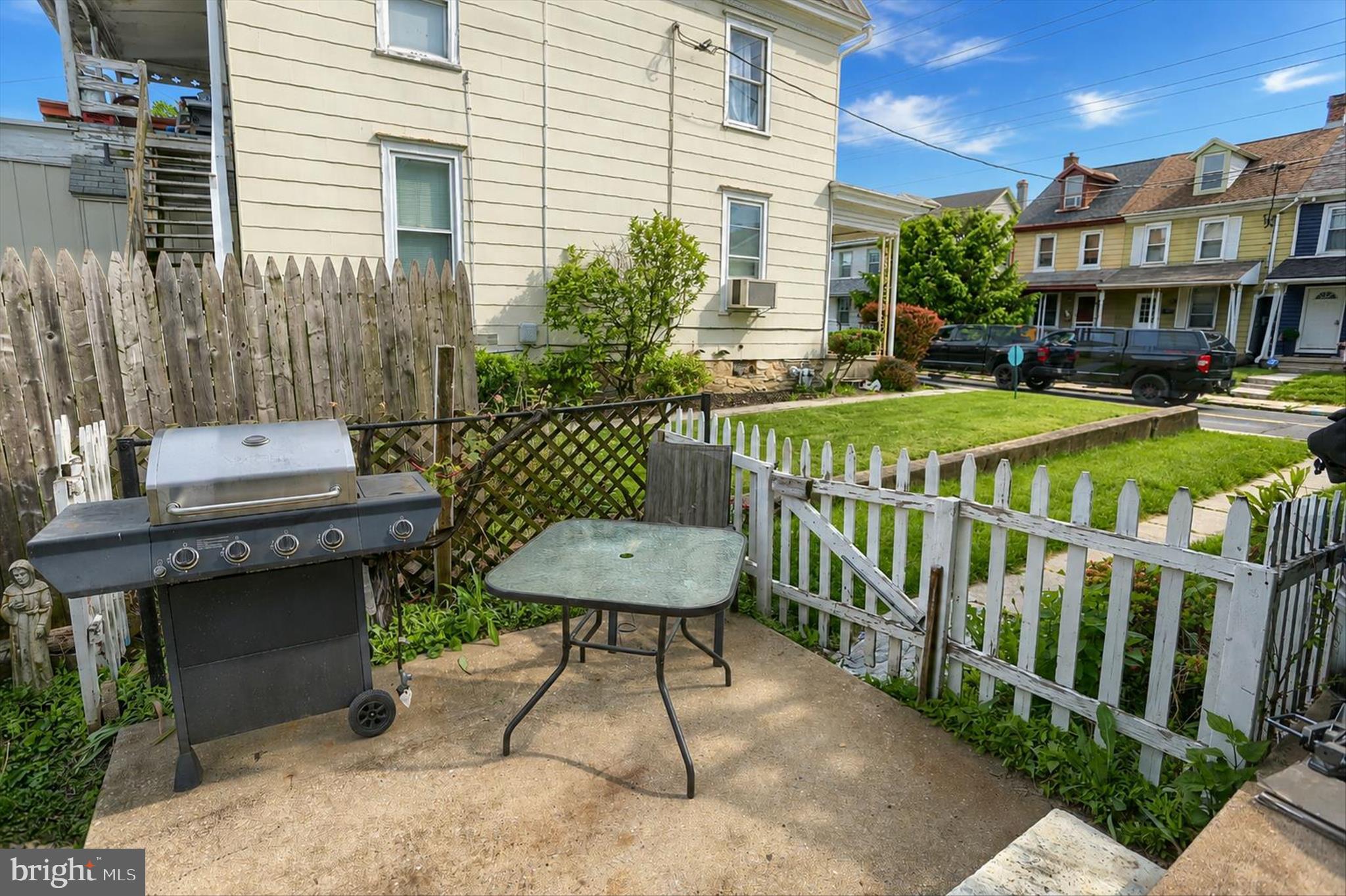 HEBRON PARK - Residential