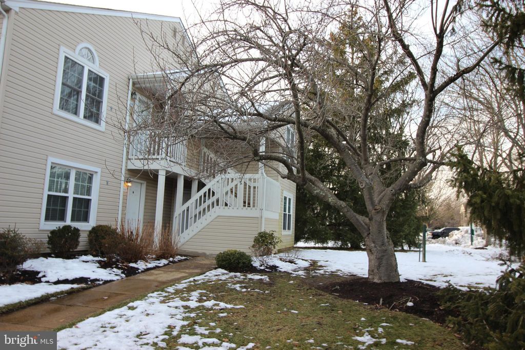 Photo of 2604 Beacon Hill Dr, HOLLAND, PA 18966 (MLS # PABU2111310)