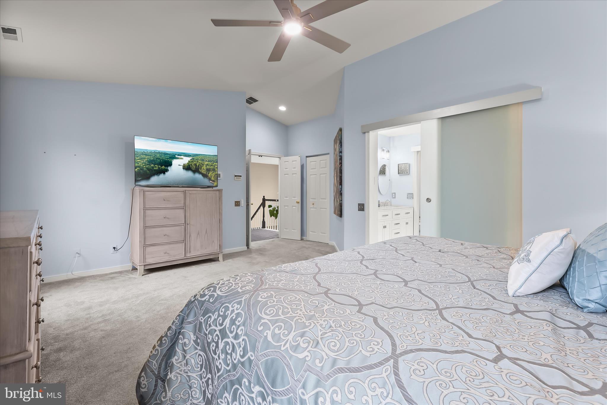 VELVET HILLS - Residential