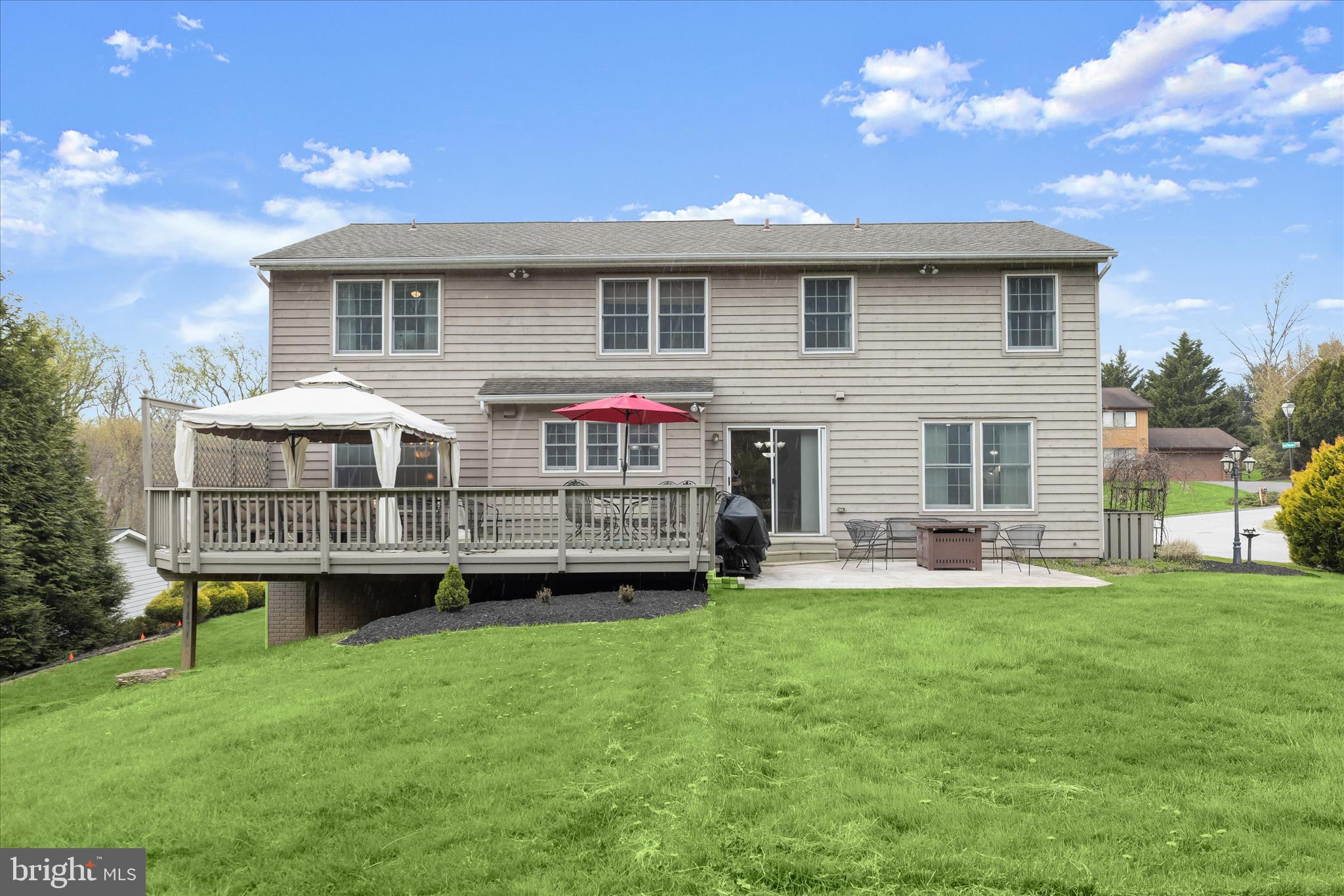 VELVET HILLS - Residential