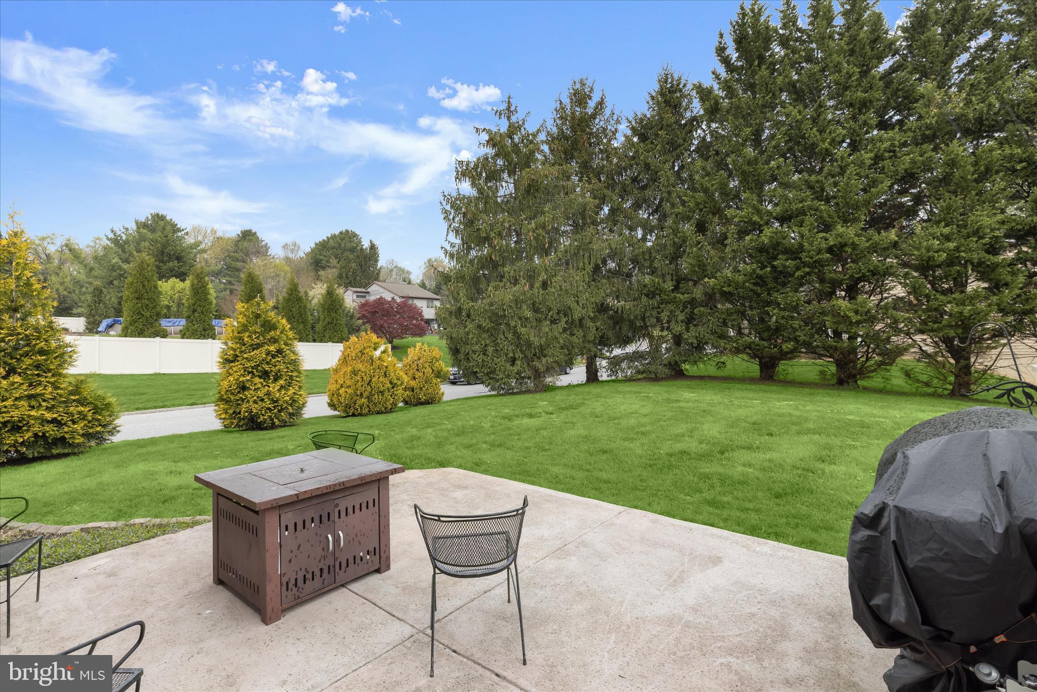 VELVET HILLS - Residential