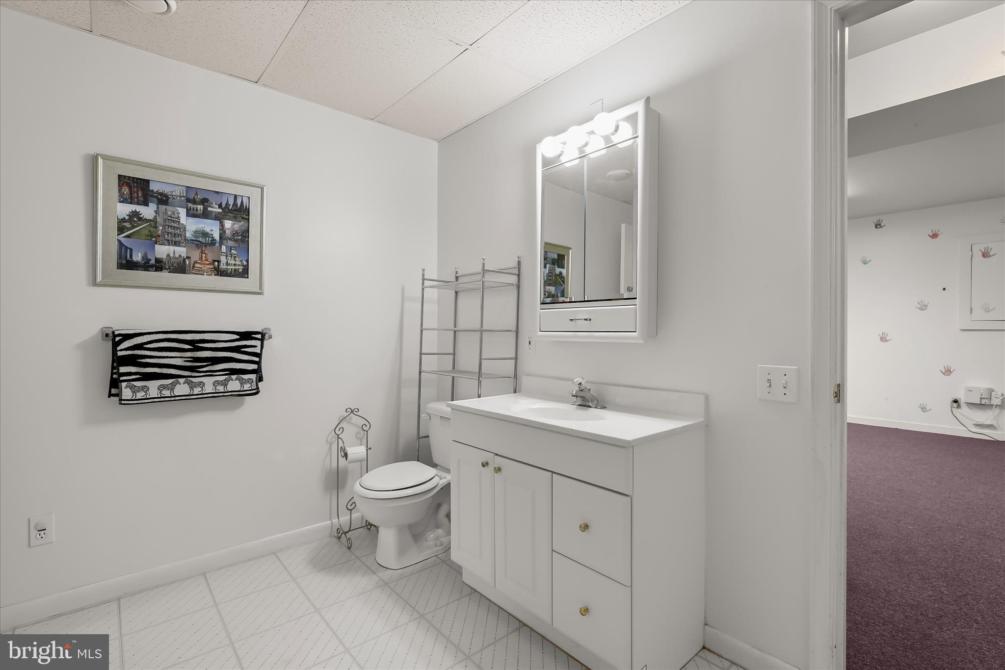 VELVET HILLS - Residential