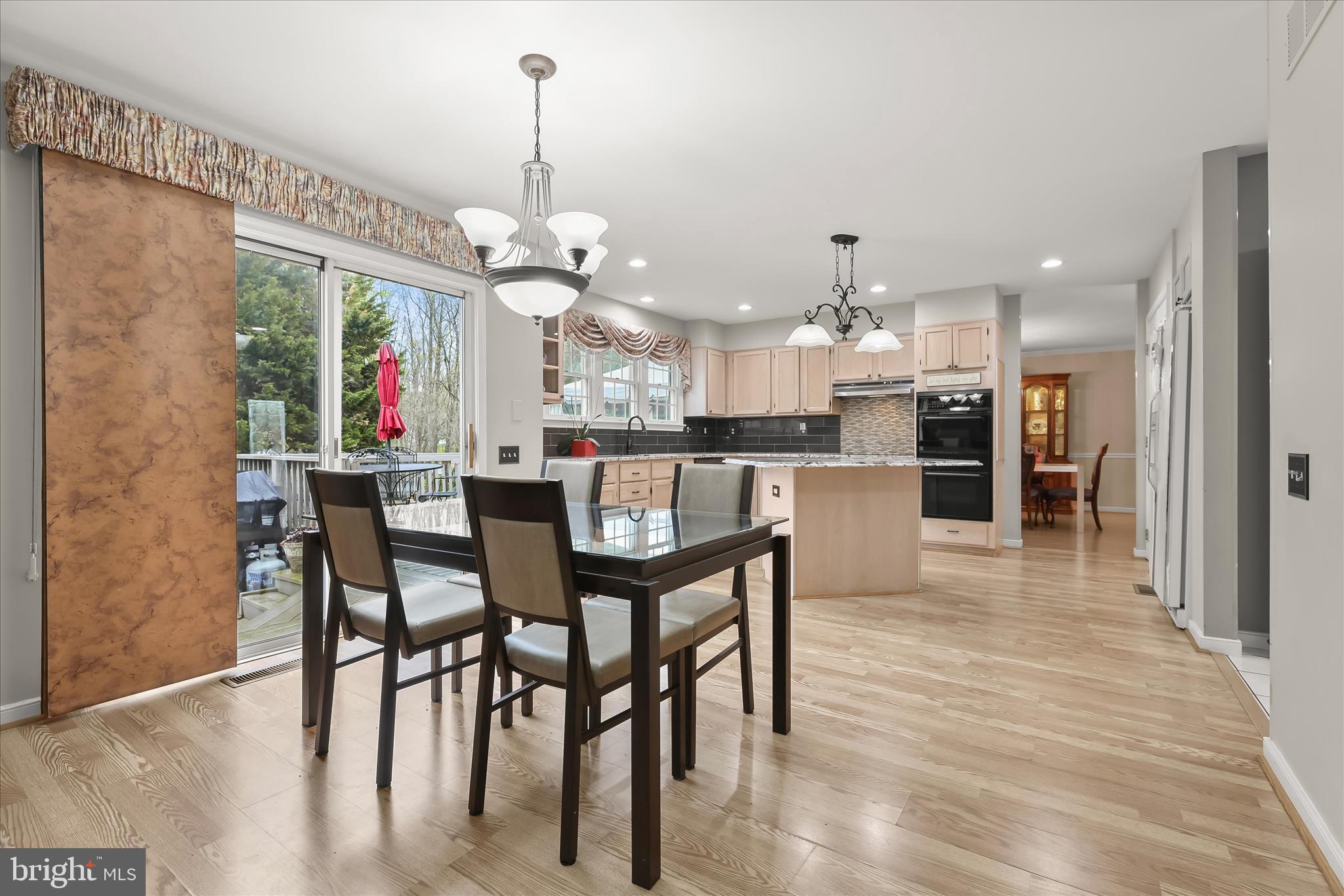 VELVET HILLS - Residential