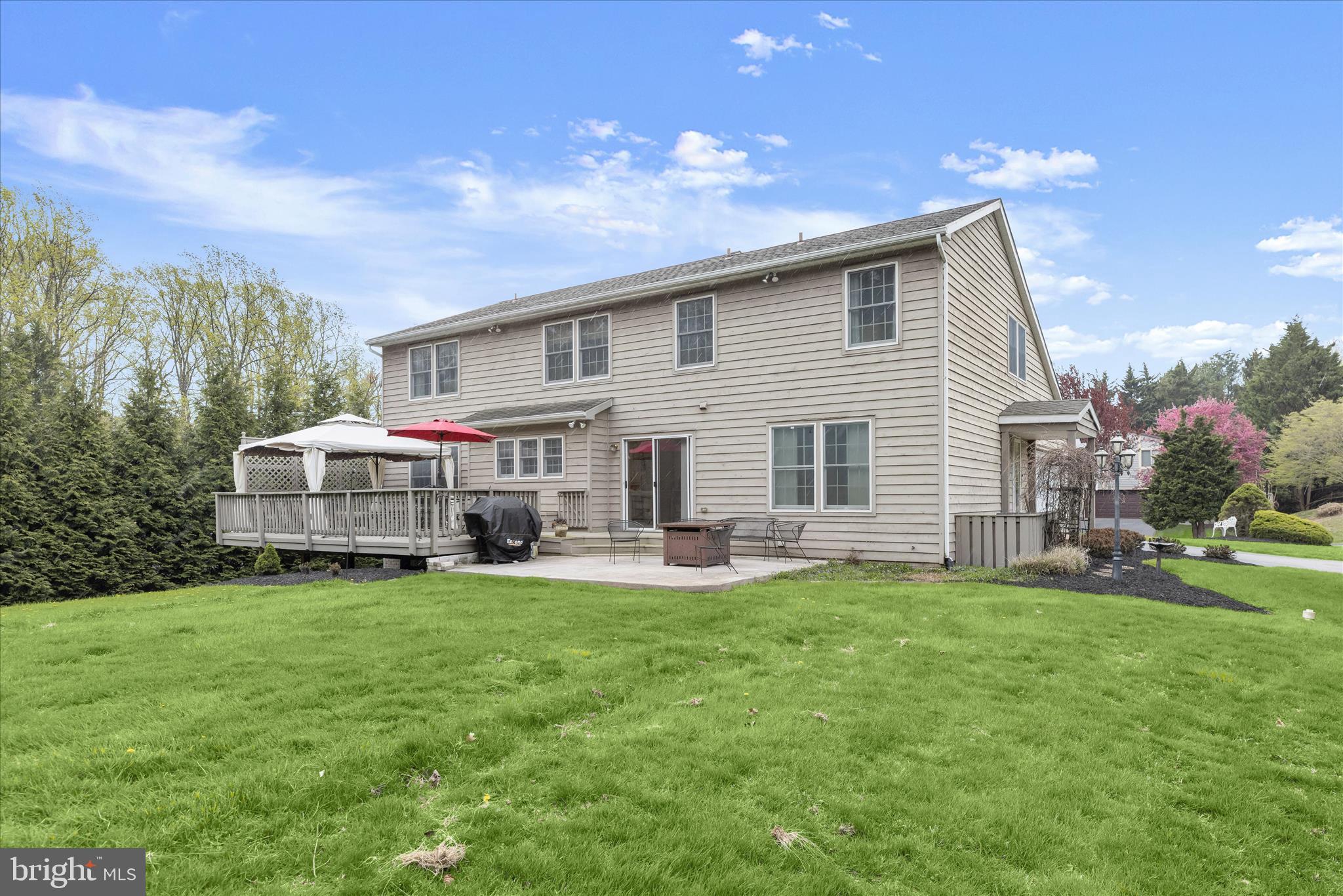 VELVET HILLS - Residential