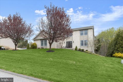 Photo of 1 Scott Norman Court, OWINGS MILLS, MD 21117 (MLS # MDBC2158960)