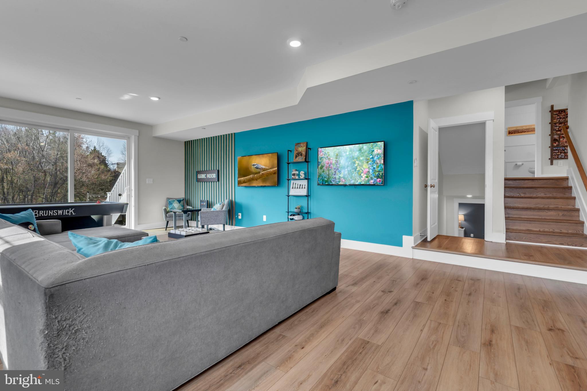 WALNUT HILL FARM - Residential