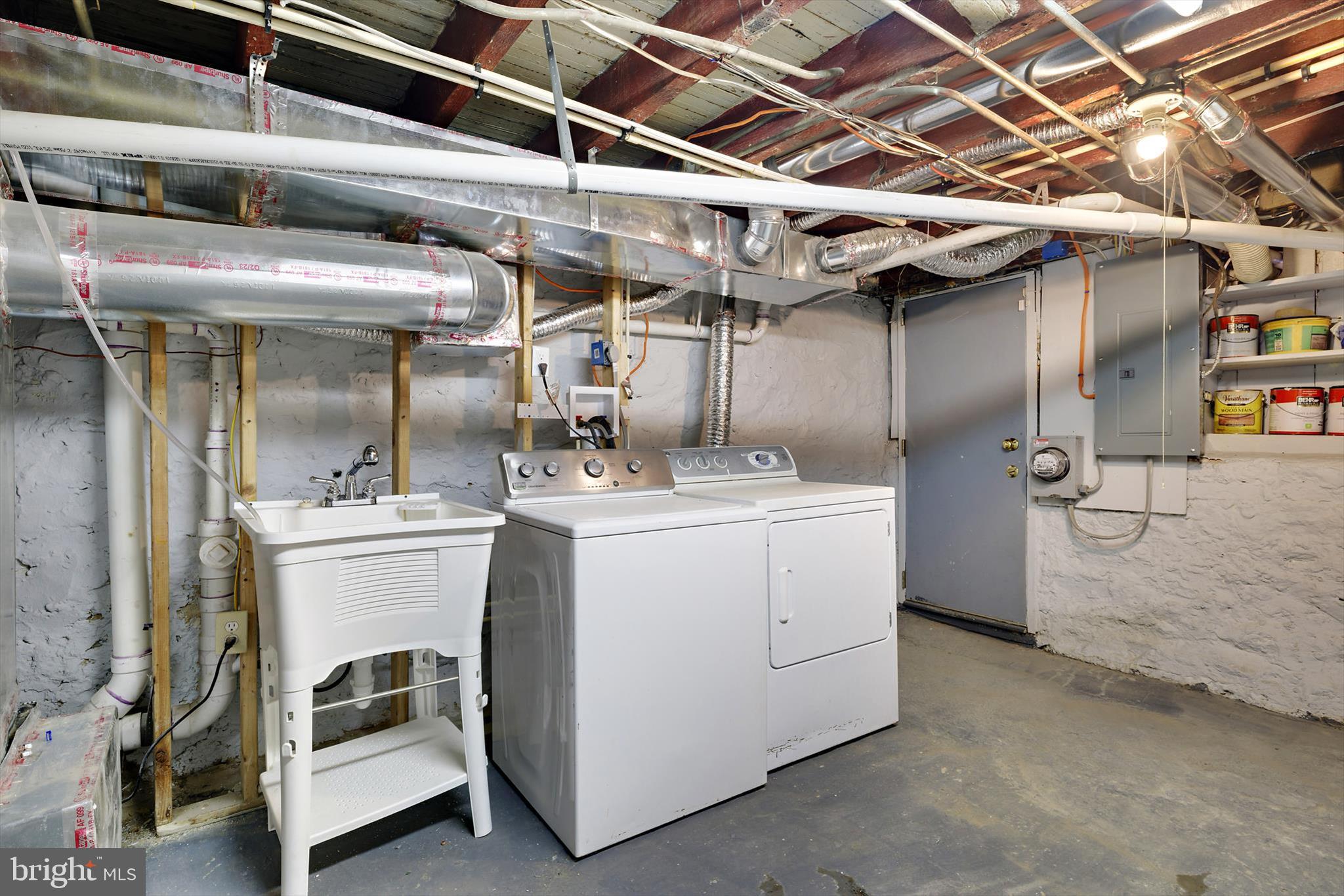 COLD SPRING NEWTOWN - Residential