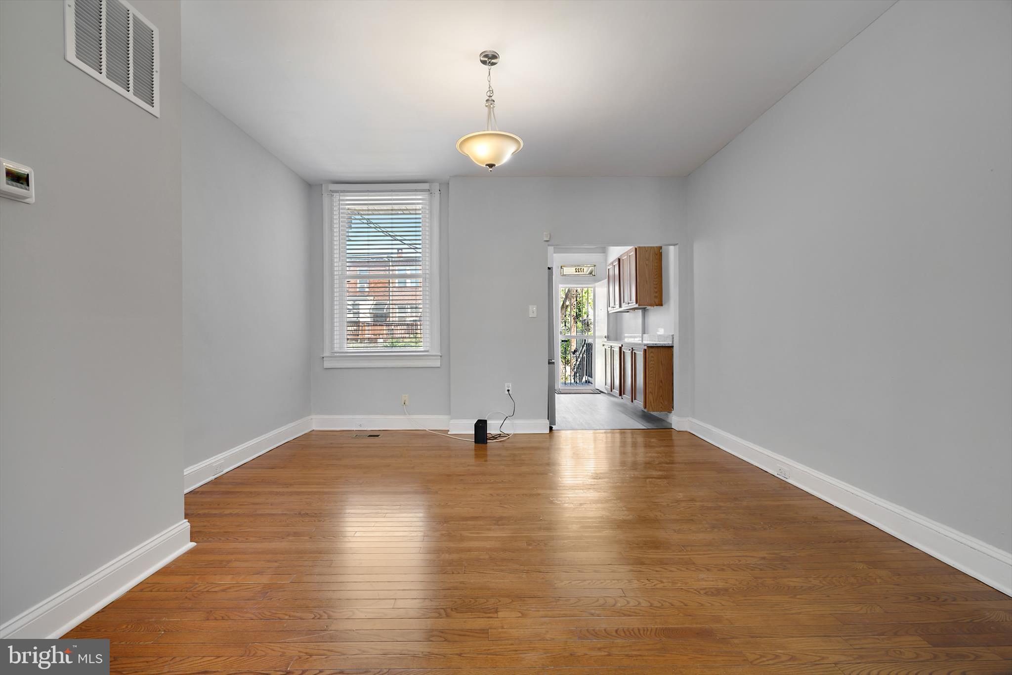 COLD SPRING NEWTOWN - Residential