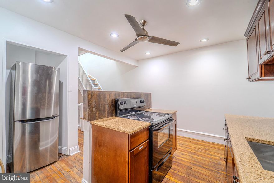 Available now in University City!Freshly Painted !
This Newly Renovated 3 bedroom 1.5 bath bi-level unit is a house within a house. This place is large and within walking distance to the universities. Tons of closet space.  Features: Granite Countertops New Dishwasher/ New Refrigerator. Electric Fireplace, coin-operated Laundry Room in Unit, New High-Efficiency Heater, Hardwood Floors and Porcelain Tile. Easy  On street parking. Tennis Courts 2 Blocks Away, lots of Restaurants within walking distance. Bike Share nearby and Public Transportation and shuttle to universities nearby. International Airport 15-20mins away. AMTRAK at Penn Station 10 mins away.  Easy parking on street.