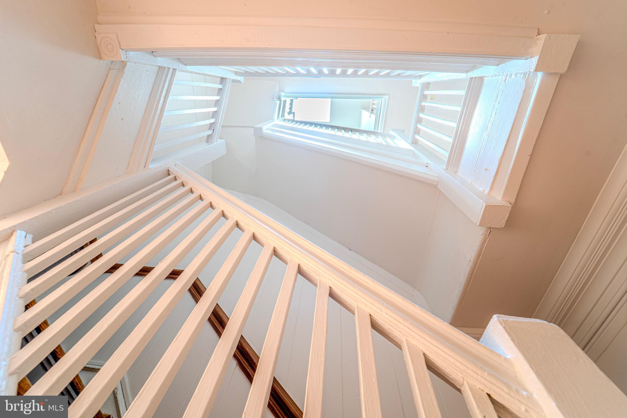 UNIVERSITY CITY - Residential Lease