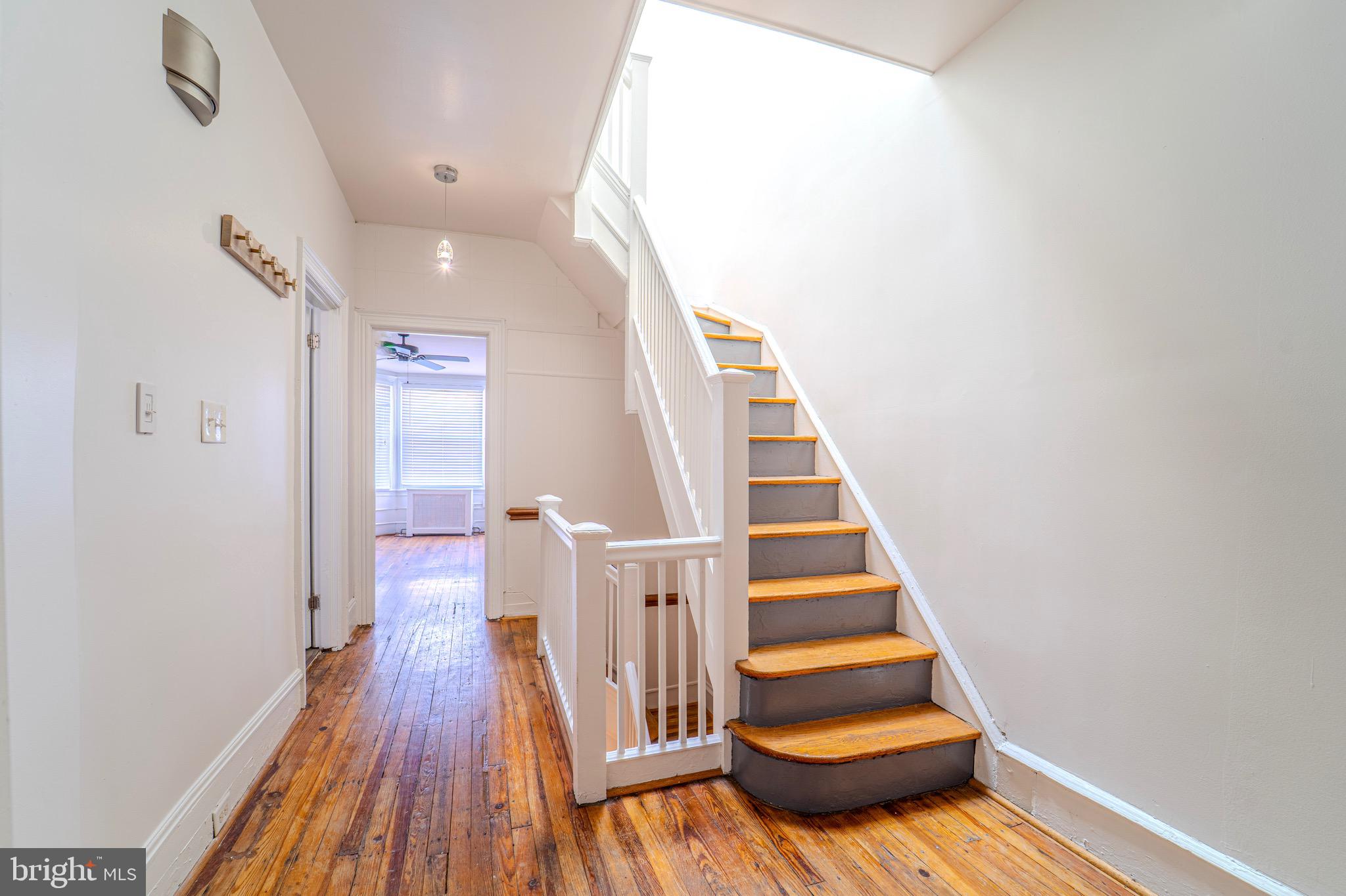 UNIVERSITY CITY - Residential Lease