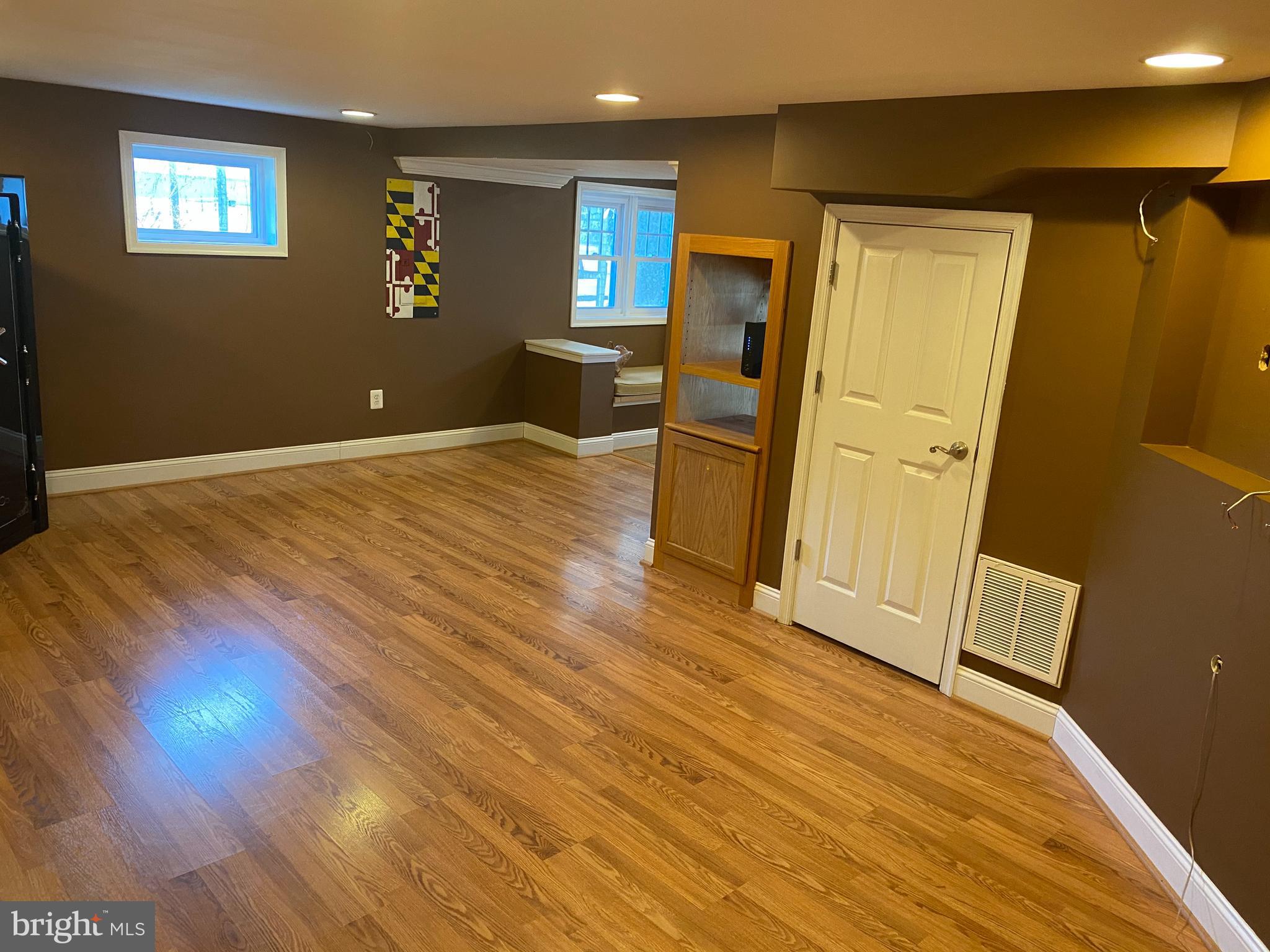 LOTHIAN - Residential Lease