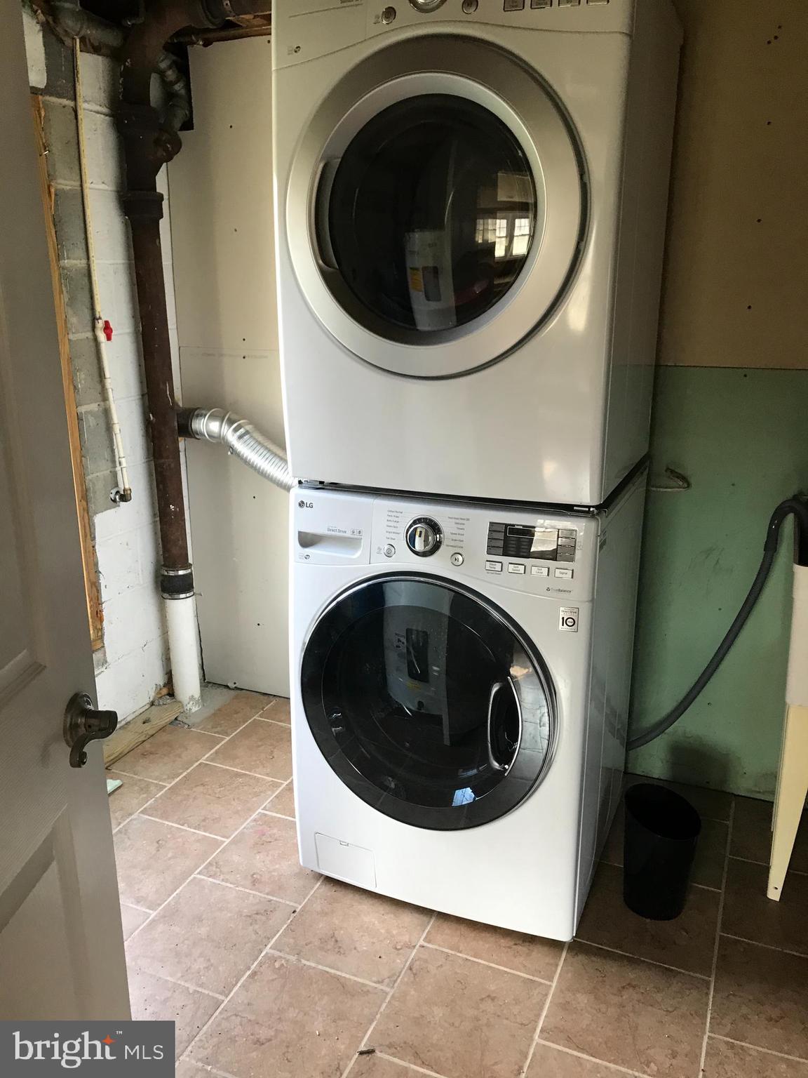 LOTHIAN - Residential Lease