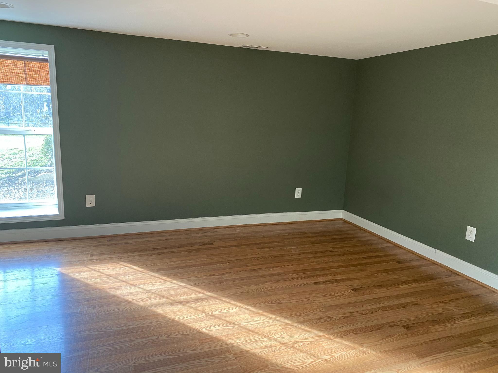 LOTHIAN - Residential Lease