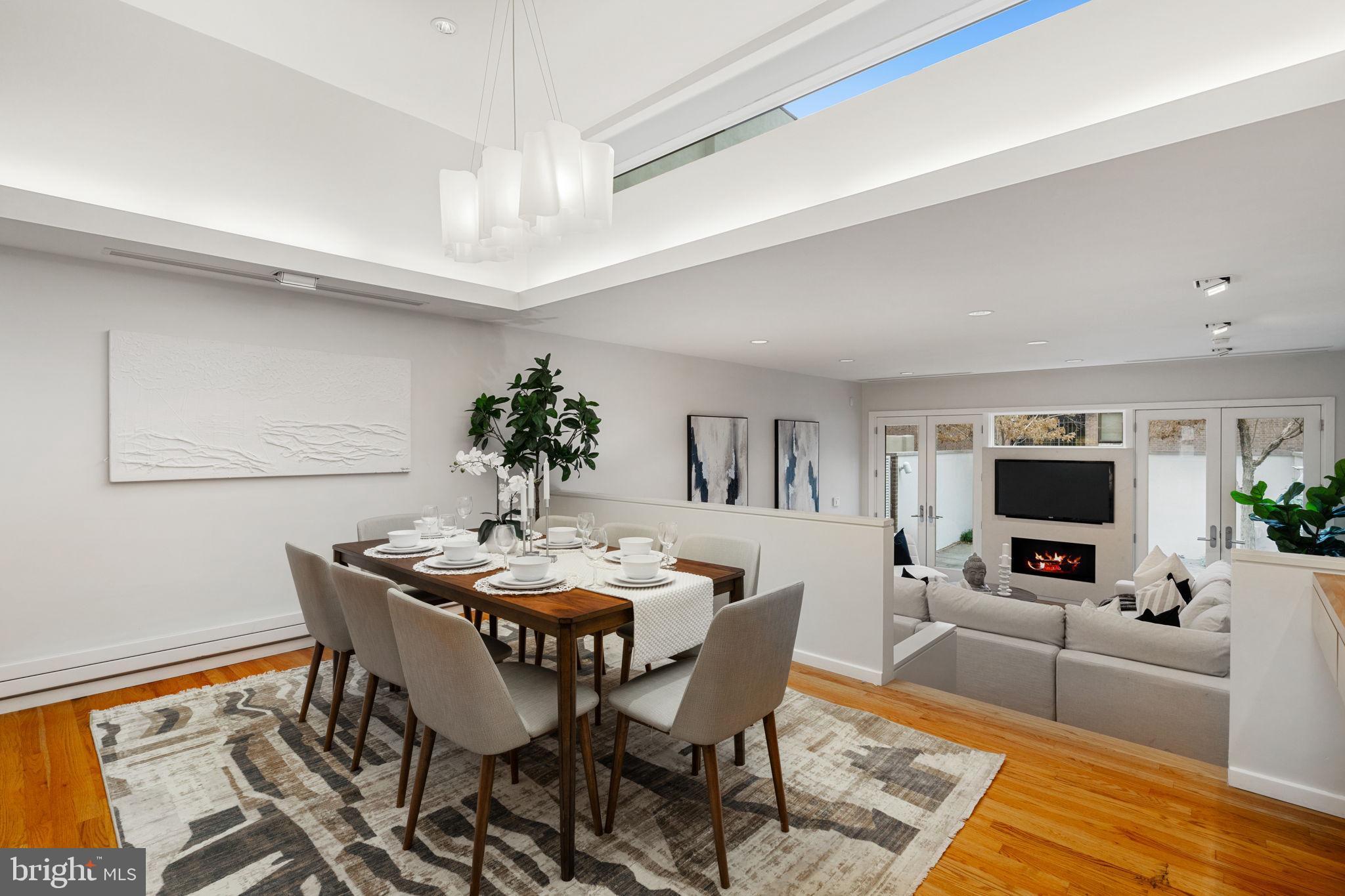 SOCIETY HILL - Residential