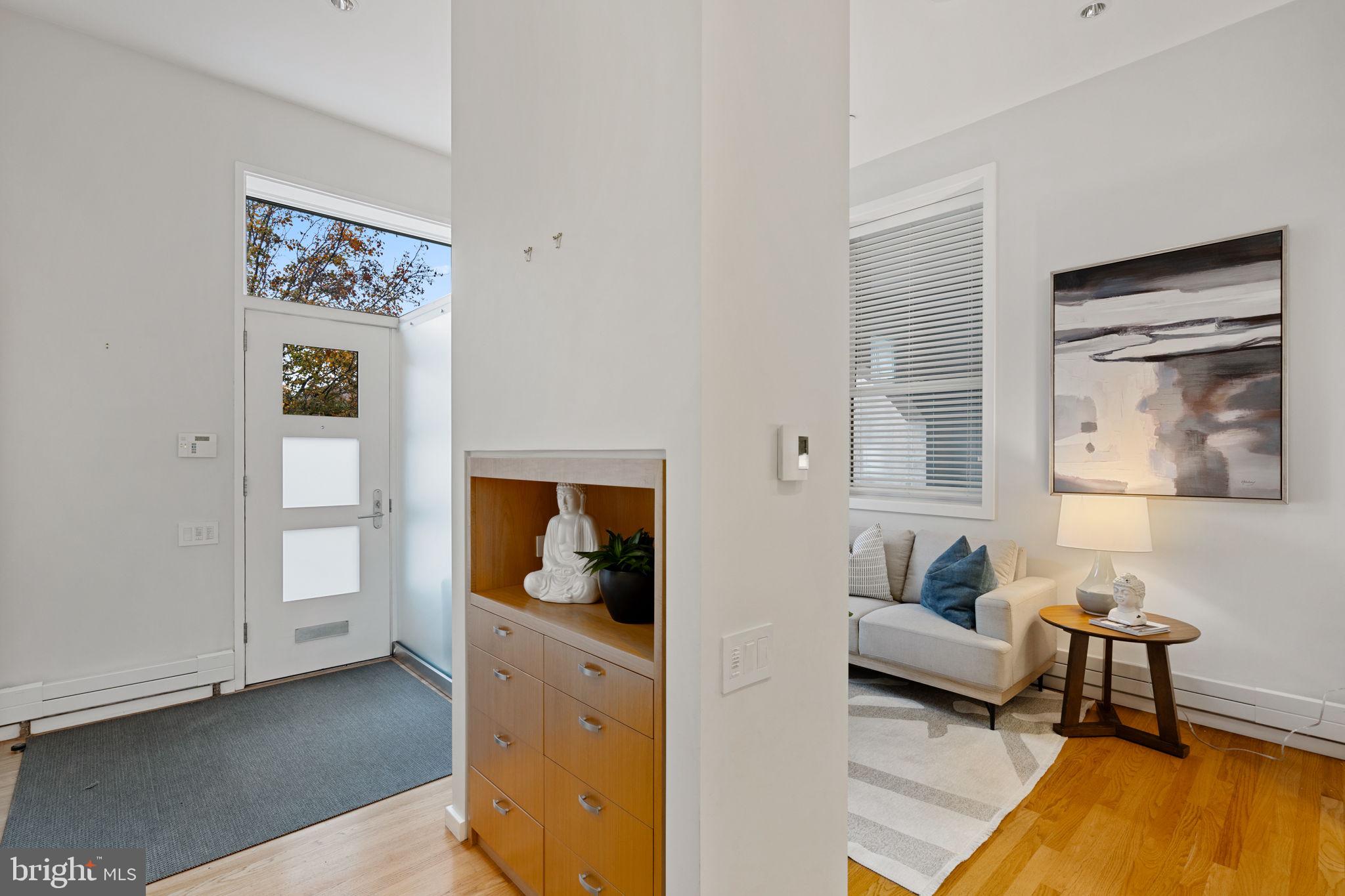 SOCIETY HILL - Residential