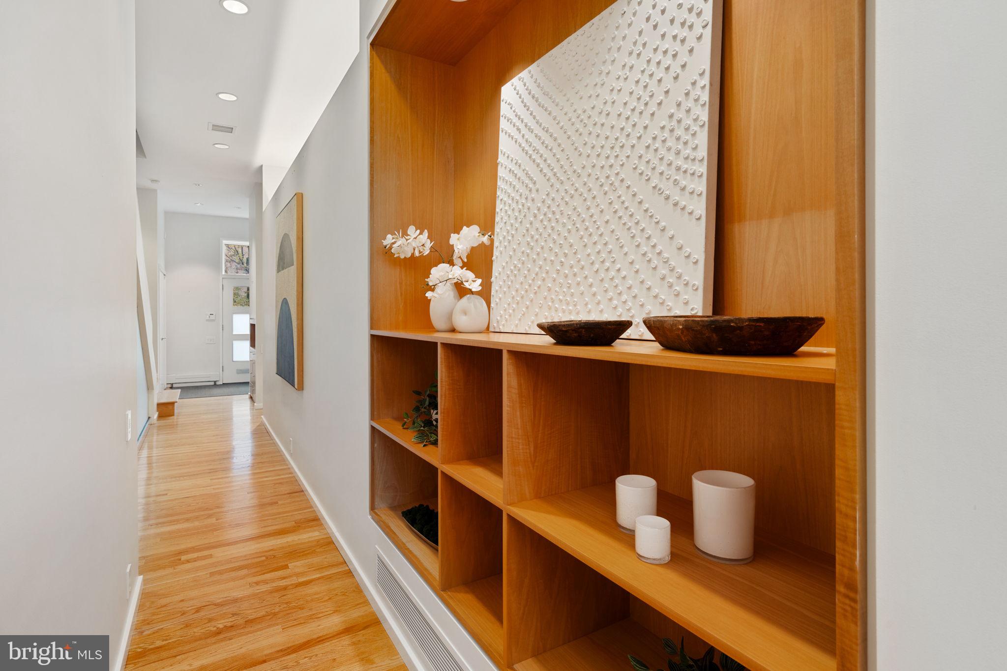 SOCIETY HILL - Residential