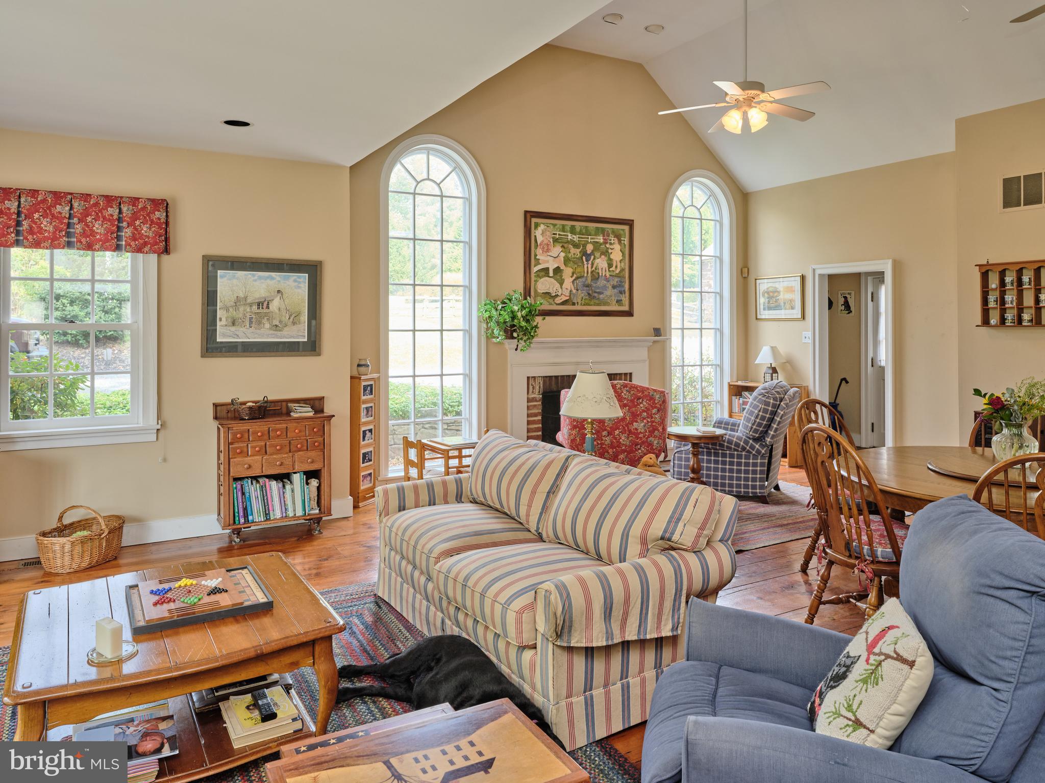 WASHINGTON CROSSING - Residential