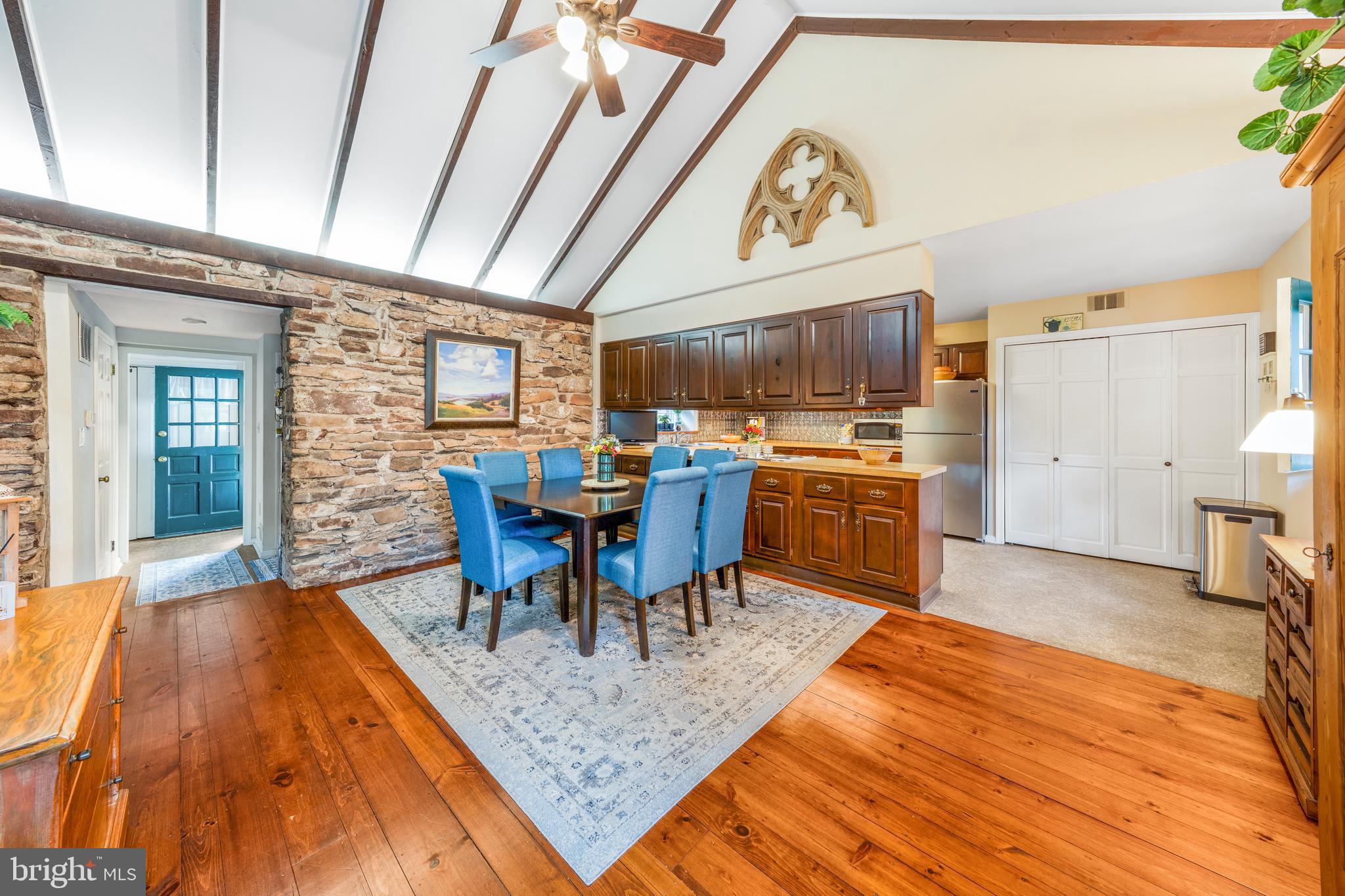 WASHINGTON CROSSING - Residential