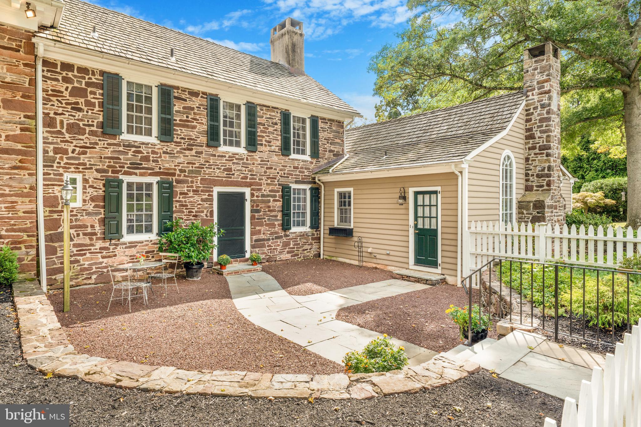 WASHINGTON CROSSING - Residential