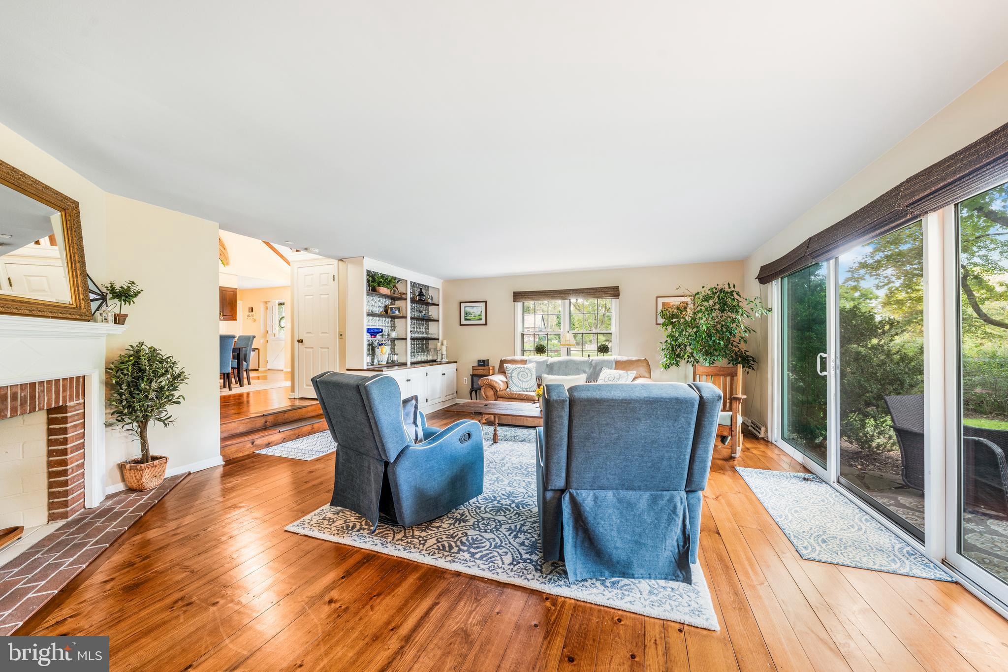 WASHINGTON CROSSING - Residential