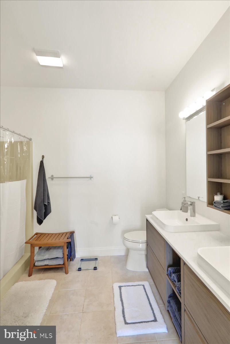 OAK HILL - Residential