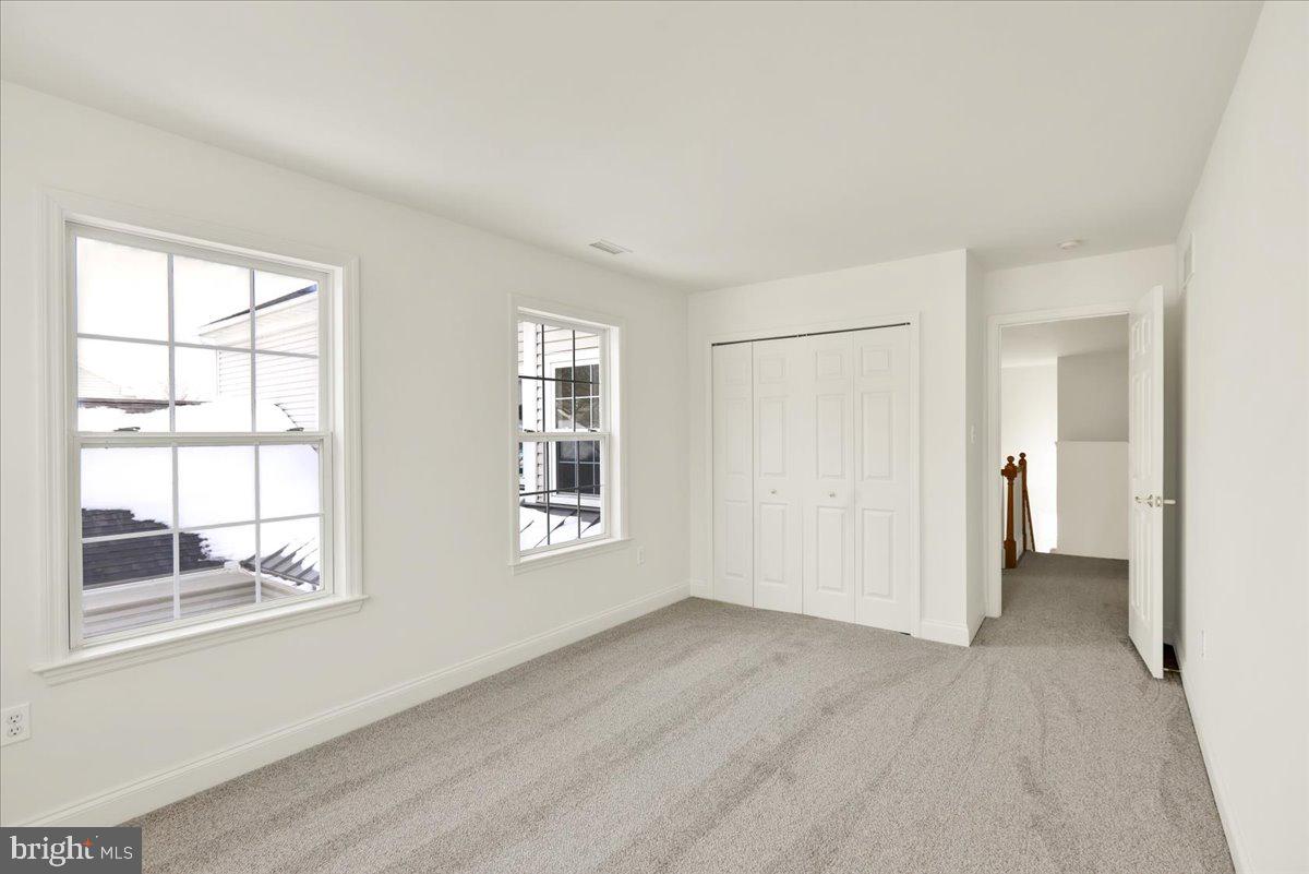 OAK HILL - Residential