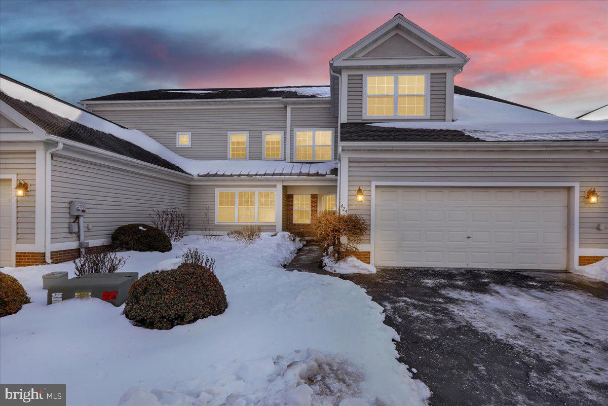 OAK HILL - Residential