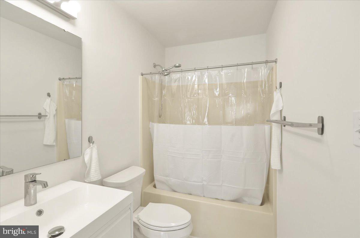 OAK HILL - Residential