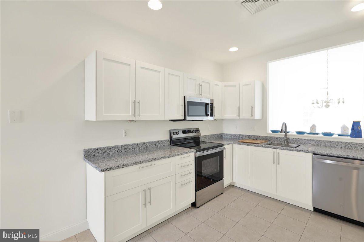 OAK HILL - Residential