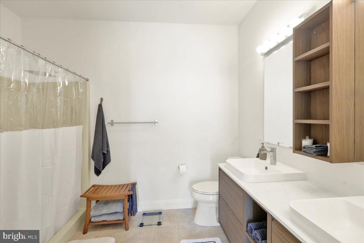 OAK HILL - Residential